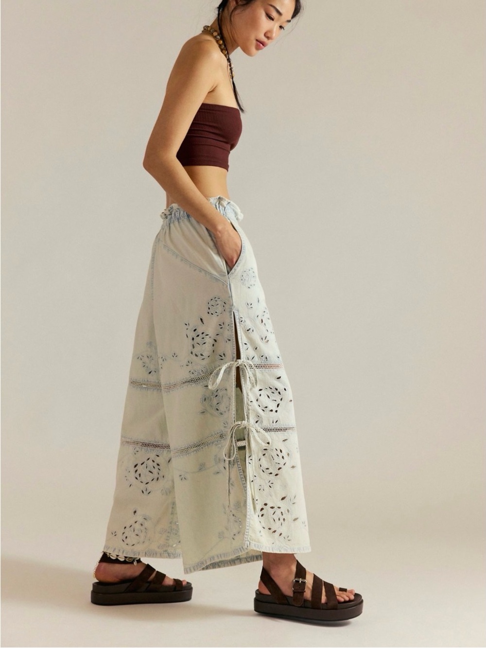 Free People We the Free Daybreak Jeans Side Tie Eyelet Pull On Pants LG NWOT - Picture 8 of 9
